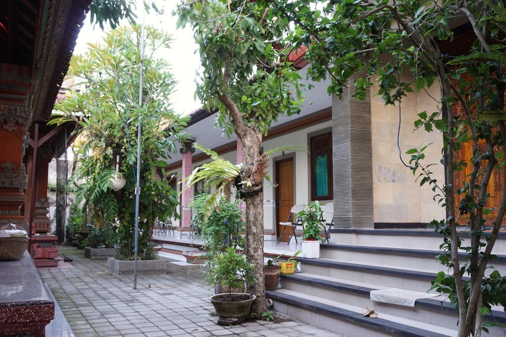 Komala Indah I Hotel Bali Exterior photo